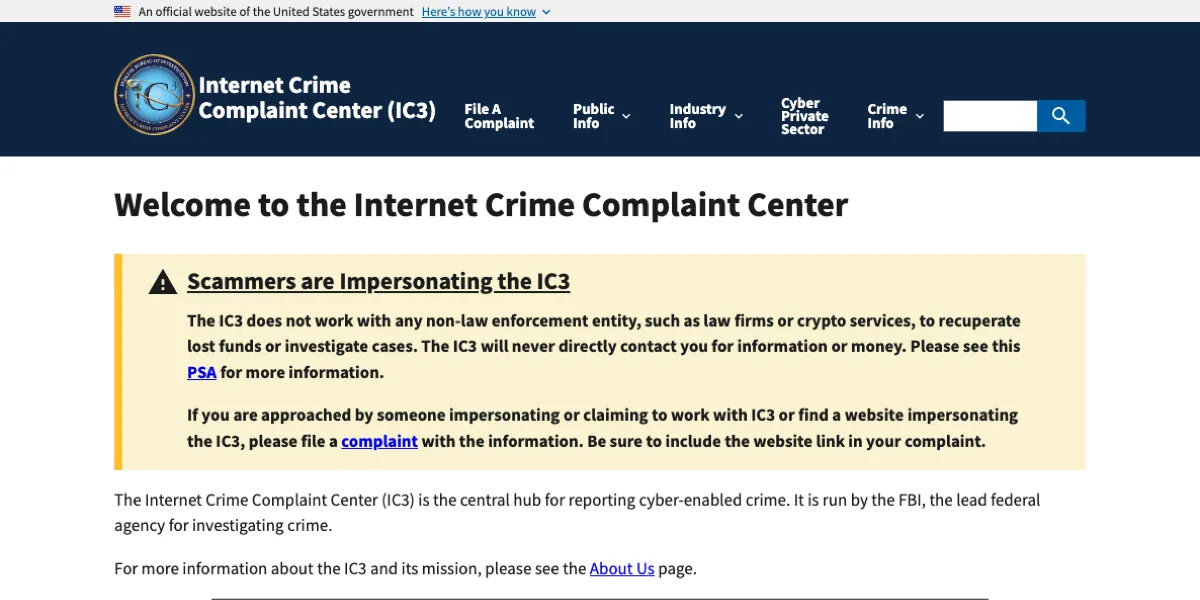 美国 FBI 互联网犯罪投诉中心 IC3 官网首页，页面上方有一条黄色警告横幅，标题为 Scammers are Impersonating the IC3